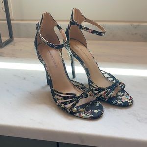 Who What Wear floral heels, sz 7, worn once!